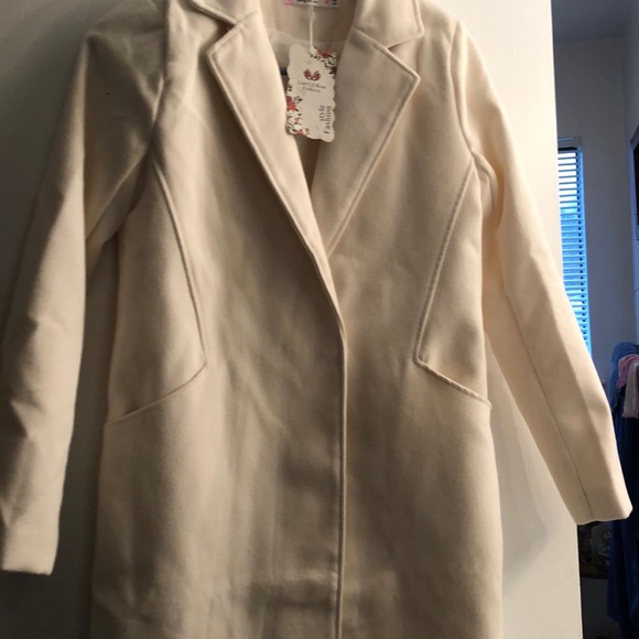 Lined cream color coat - Picture 2 of 5